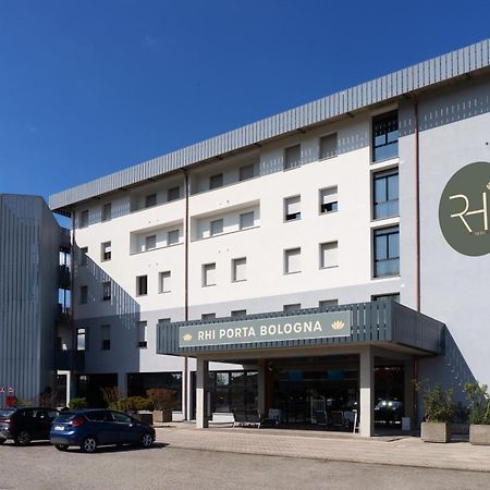 皮耶威蒂山托 Rhi Porta Bologna酒店 外观 照片